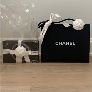 NEW Chanel Good to Glow Makeup Set
